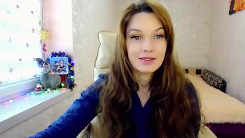 itslunaday online show from December 14, 11:39 am