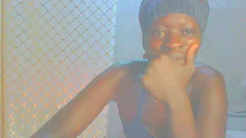 Queen blacq online show from October 21, 12:20 pm