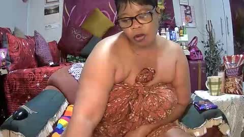 itumeleng74 online show from September 29, 5:56 am