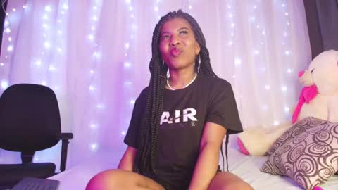  Ivon  Miss Jones  online show from March 10, 3:34 am