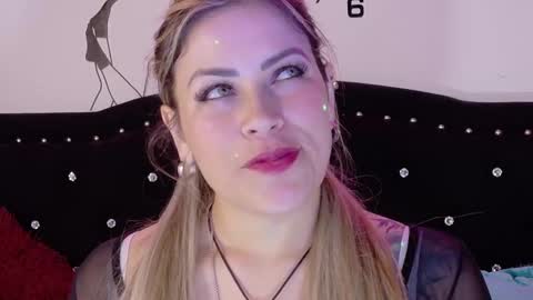 Diana Rojas  online show from September 10, 2:55 am