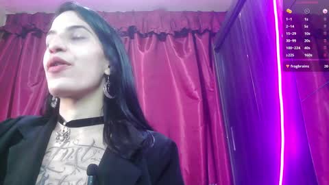 Snapshot of ivy_hatesu chatting on October 21, 1:53 am Ivy online show from October 21, 1:53 am