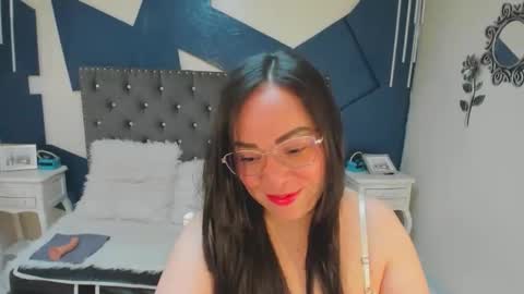 Ivy  online show from January 11, 1:16 pm