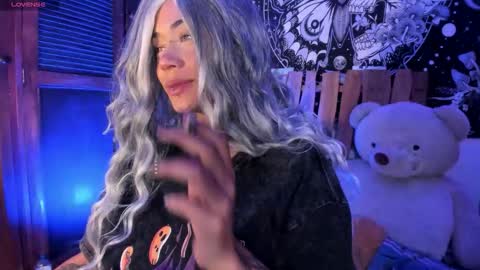 Ivy bank   online show from December 22, 8:12 pm