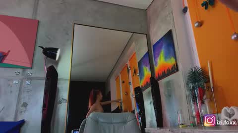 izi online show from February 1, 7:12 pm