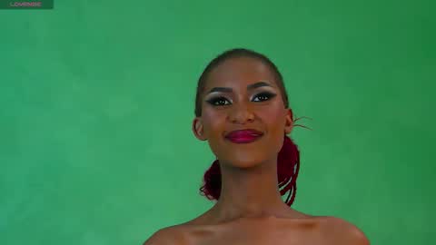 Snapshot of izzie_sugar chatting on October 16, 7:49 pm Sugar Babe online show from October 16, 7:49 pm