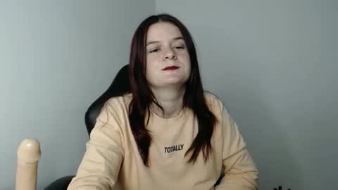 Snapshot of izzyflame18 chatting on October 9, 8:13 pm Shygirl online show from October 9, 8:13 pm