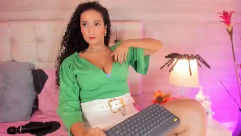 Snapshot of jacky_hoott chatting on October 21, 4:22 pm Jacky hoott online show from October 21, 4:22 pm