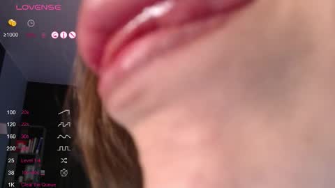 Jade online show from September 28, 2:33 pm