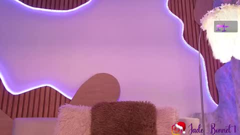  Jade Bonnet online show from January 6, 5:49 pm