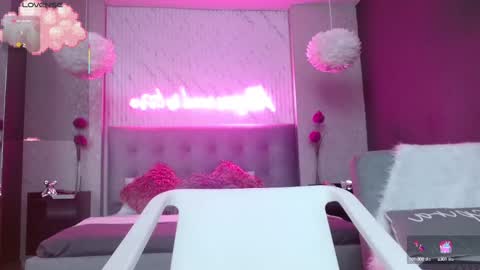 Snapshot of jade_storm_ chatting on February 21, 9:00 pm JADE online show from February 21, 9:00 pm