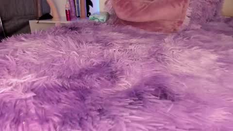 jadeestudios online show from September 23, 6:11 am