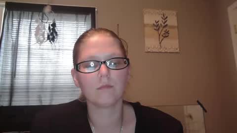 JadeLuv online show from February 1, 5:37 pm