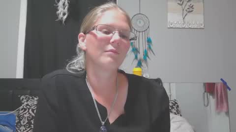 JadeLuv online show from September 24, 12:53 am