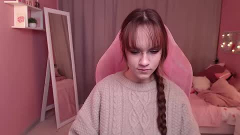 jamie_chung online show from February 3, 7:02 am