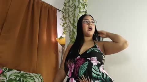 Snapshot of jana_thomson chatting on September 12, 2:34 am karol online show from September 12, 2:34 am