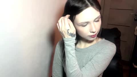 Ivy online show from December 20, 2:54 pm