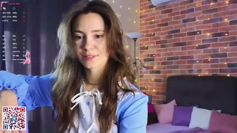 Chloe online show from October 13, 6:05 am