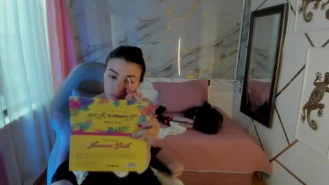 Jas online show from December 30, 1:36 pm