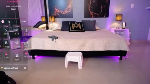 Instagram jasminecampbell1  online show from October 16, 10:34 pm