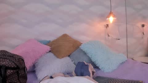 JAZLIN ANGELS online show from February 19, 8:14 am