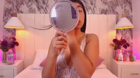 Jazmin online show from December 16, 7:09 pm