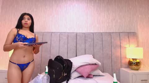 Jazmin online show from February 3, 2:53 am