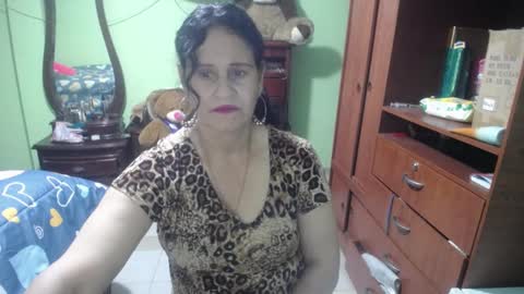 jazmim online show from February 20, 10:48 am