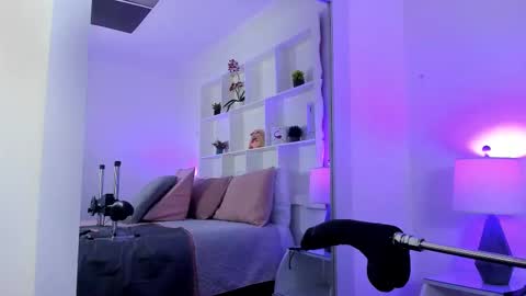 Jehn online show from November 12, 2:04 pm