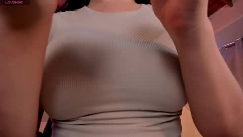 Jenna Olson  online show from March 3, 6:53 pm