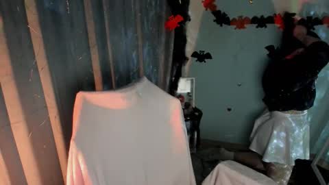 Jennie online show from October 27, 1:56 am