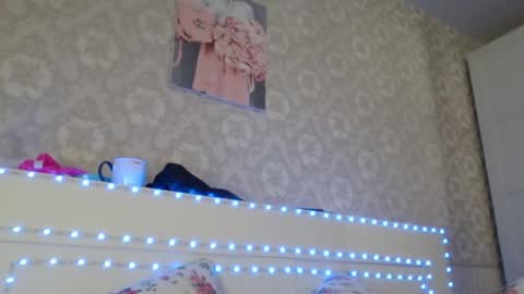 Jennifer online show from January 30, 1:31 pm