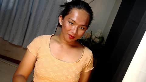 Snapshot of jennifer_licious chatting on October 3, 11:43 pm Jenny online show from October 3, 11:43 pm