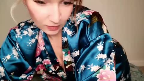 Jenn Hunt FYI spit on tits price change not denoted in menu images see tipmenu online show from December 2, 12:45 am