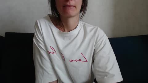 Snapshot of jennnamaaya chatting on October 16, 8:06 am Jenny online show from October 16, 8:06 am