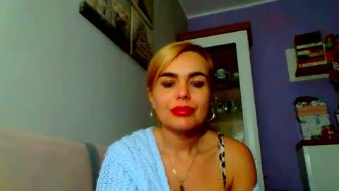 Jenny online show from December 2, 9:21 am