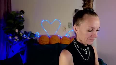 jesica_moon_peachy online show from December 1, 2:48 am