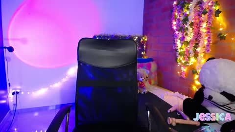 Snapshot of jesiica_bunny chatting on February 27, 8:53 pm Jessi online show from February 27, 8:53 pm