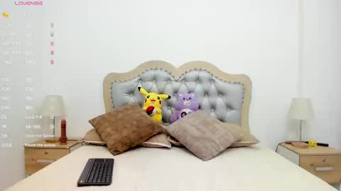 jessica  cortes online show from September 21, 3:27 am