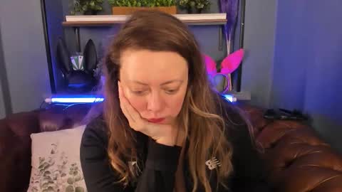 Jessica online show from March 7, 12:01 pm