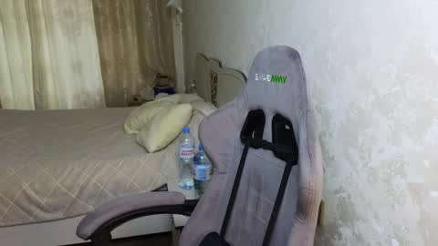 Jessy online show from October 21, 6:50 am