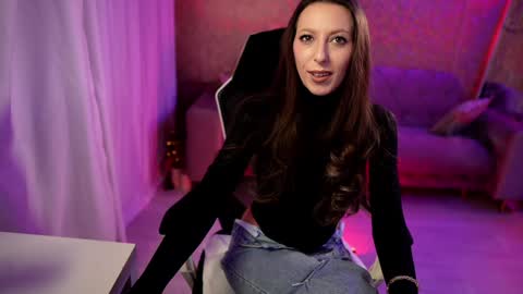 Snapshot of jeyssy69 chatting on February 1, 1:44 am Jeyssy also Andra  online show from February 1, 1:44 am