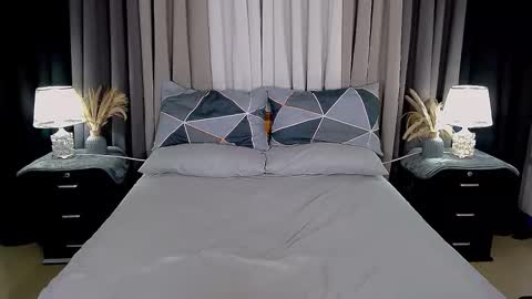 Snapshot of jhuliana_and_charles_room chatting on September 16, 4:31 am jhuliana_and_charles_room online show from September 16, 4:31 am