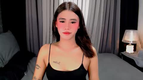 jhuliana_and_charles_room online show from November 6, 4:51 am