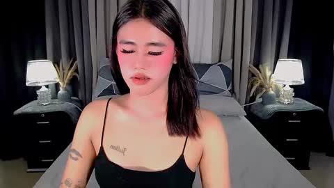 Snapshot of jhuliana_and_charles_room chatting on September 25, 4:55 am jhuliana_and_charles_room online show from September 25, 4:55 am