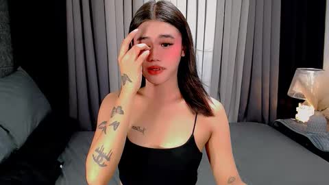 Snapshot of jhuliana_and_charles_room chatting on October 7, 3:22 am jhuliana_and_charles_room online show from October 7, 3:22 am