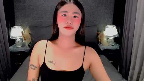 jhuliana_and_charles_room online show from February 16, 7:52 am