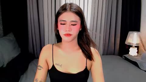 Snapshot of jhuliana_and_charles_room chatting on October 26, 5:14 am jhuliana_and_charles_room online show from October 26, 5:14 am