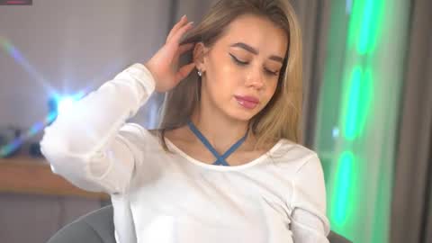 Jenny online show from February 9, 8:05 am