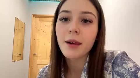 Adel online show from January 8, 7:07 pm